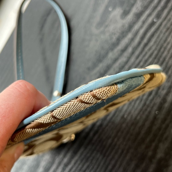 COACH wristlet signature C baby blue stripe Y2K - Picture 2 of 7